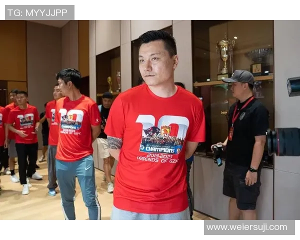 广州足球队的崛起与发展探索：力量与激情的完美结合