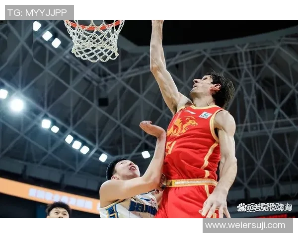 广州篮球队的转换之道：深度解析战术与球员的完美结合